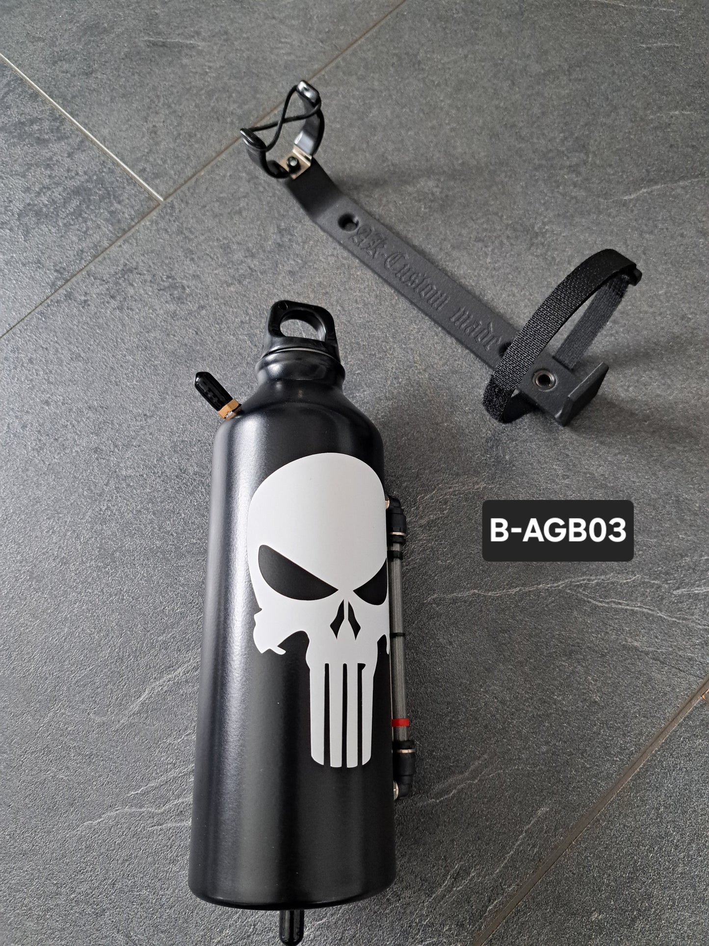Ausgleichsbehälter Punisher Skala rechts