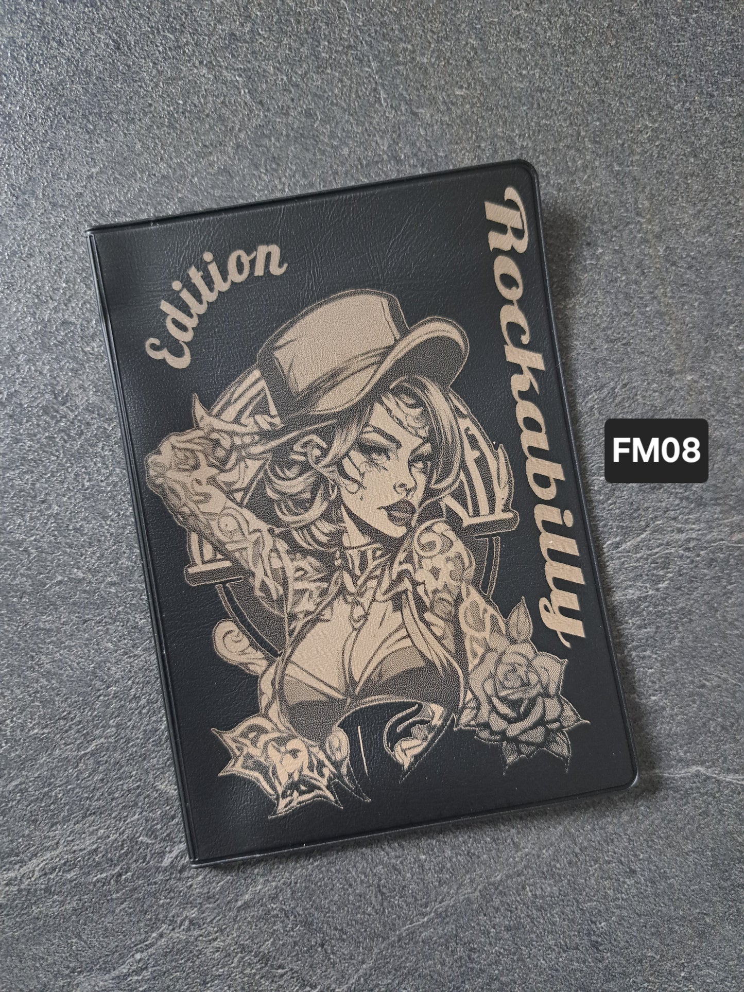 Fahrzeugscheinmappe Gravurdekor Rockabilly