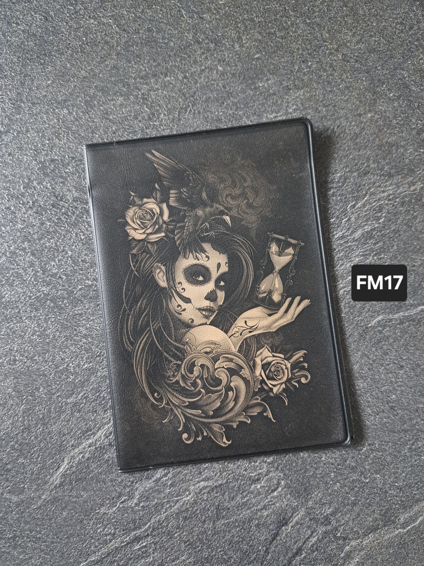 Fahrzeugscheinmappe Gravurdekor Rockabilly