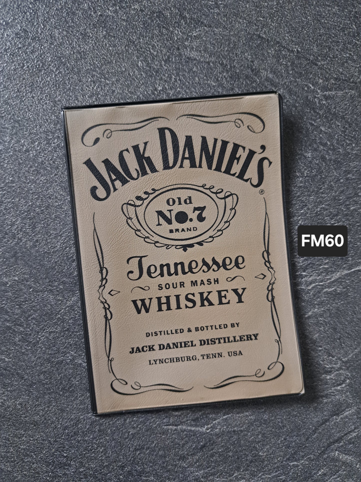 Fahrzeugscheinmappe Gravurdekor Jack D.