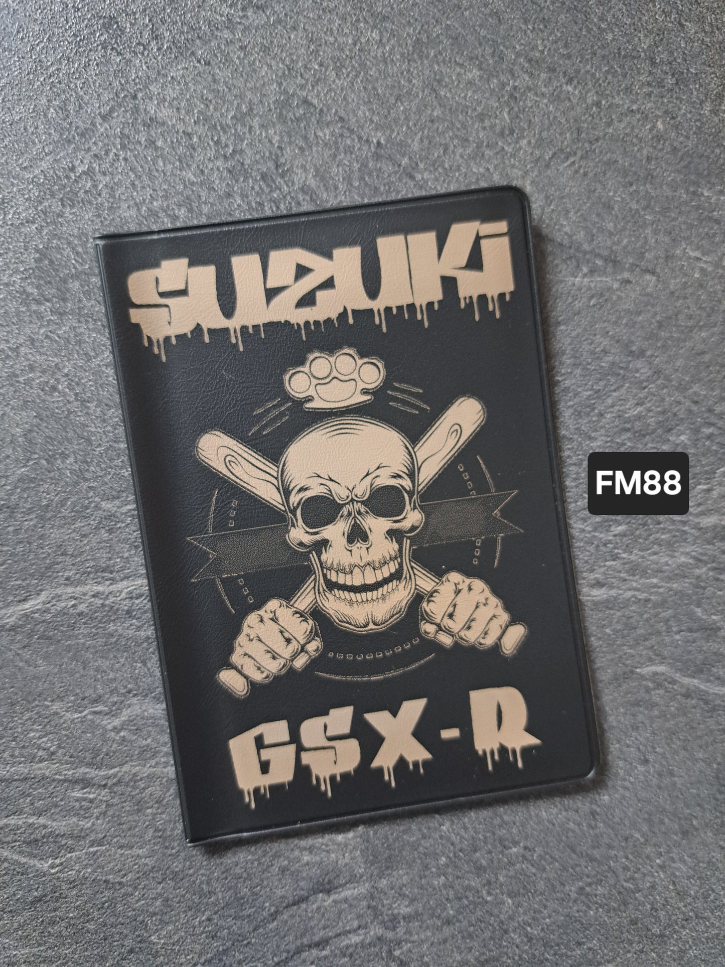 Fahrzeugscheinmappe Gravurdekor Suzuki GSX-R