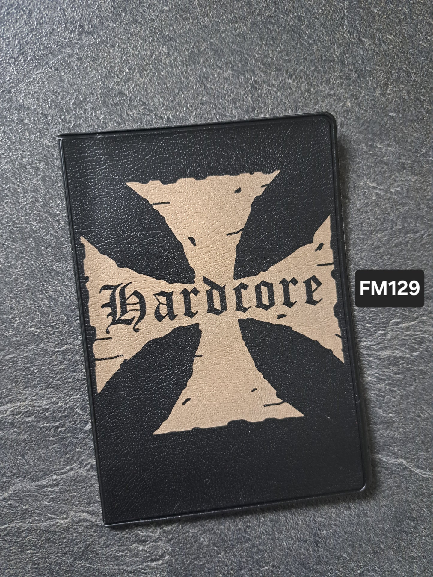 Fahrzeugscheinmappe Gravurdekor Eis. Kreuz Hardcore