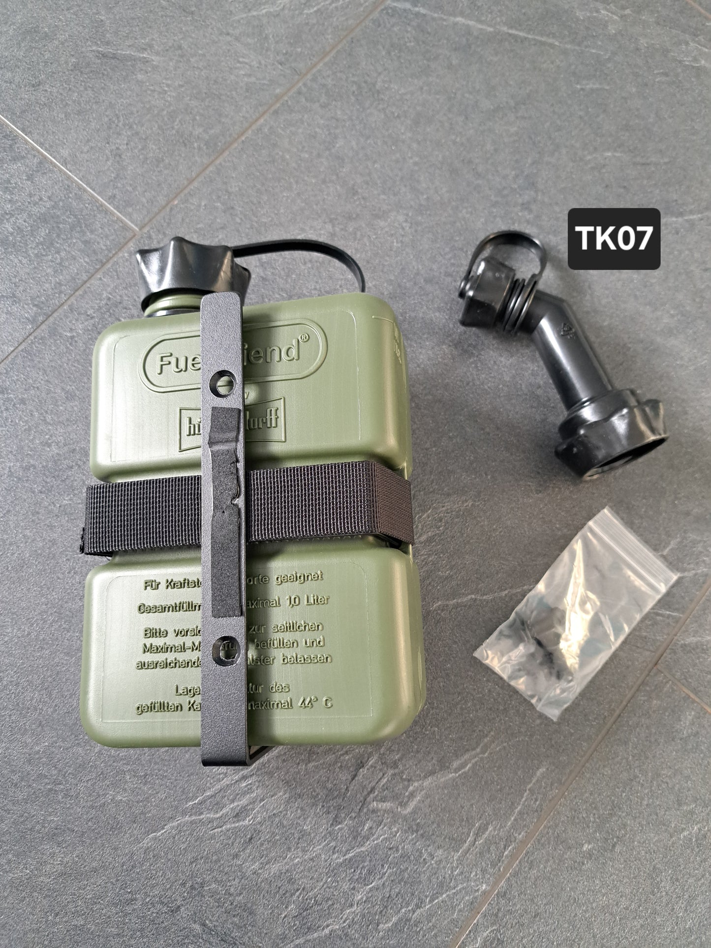 Tankkanister 1000ml (M) inkl. Universalhalter