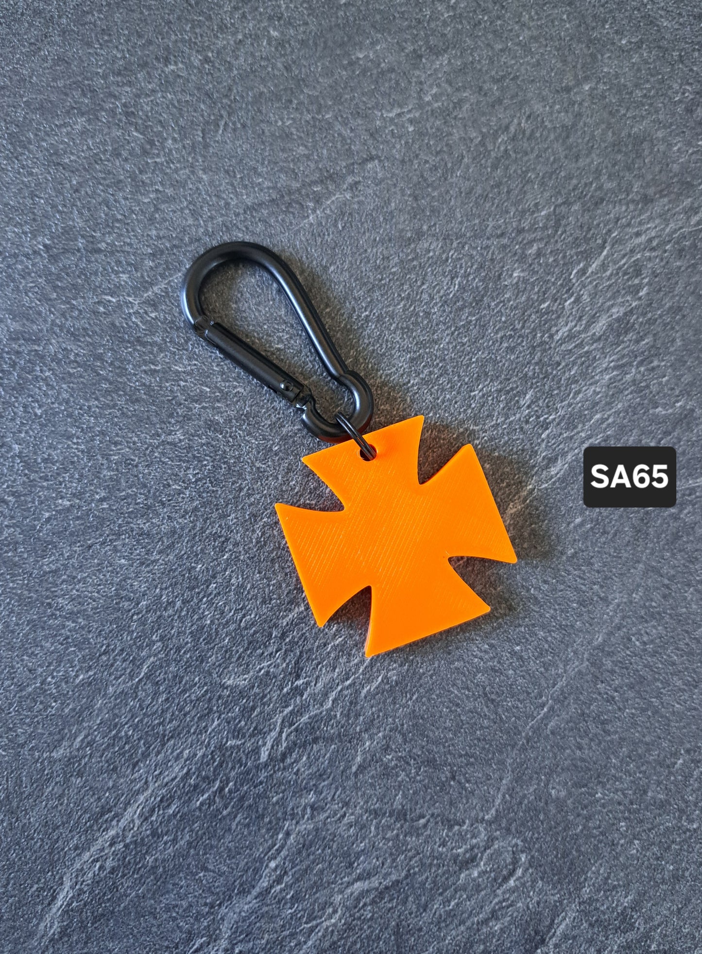 Schlüsselanhänger Eis. Kreuz div. Farben