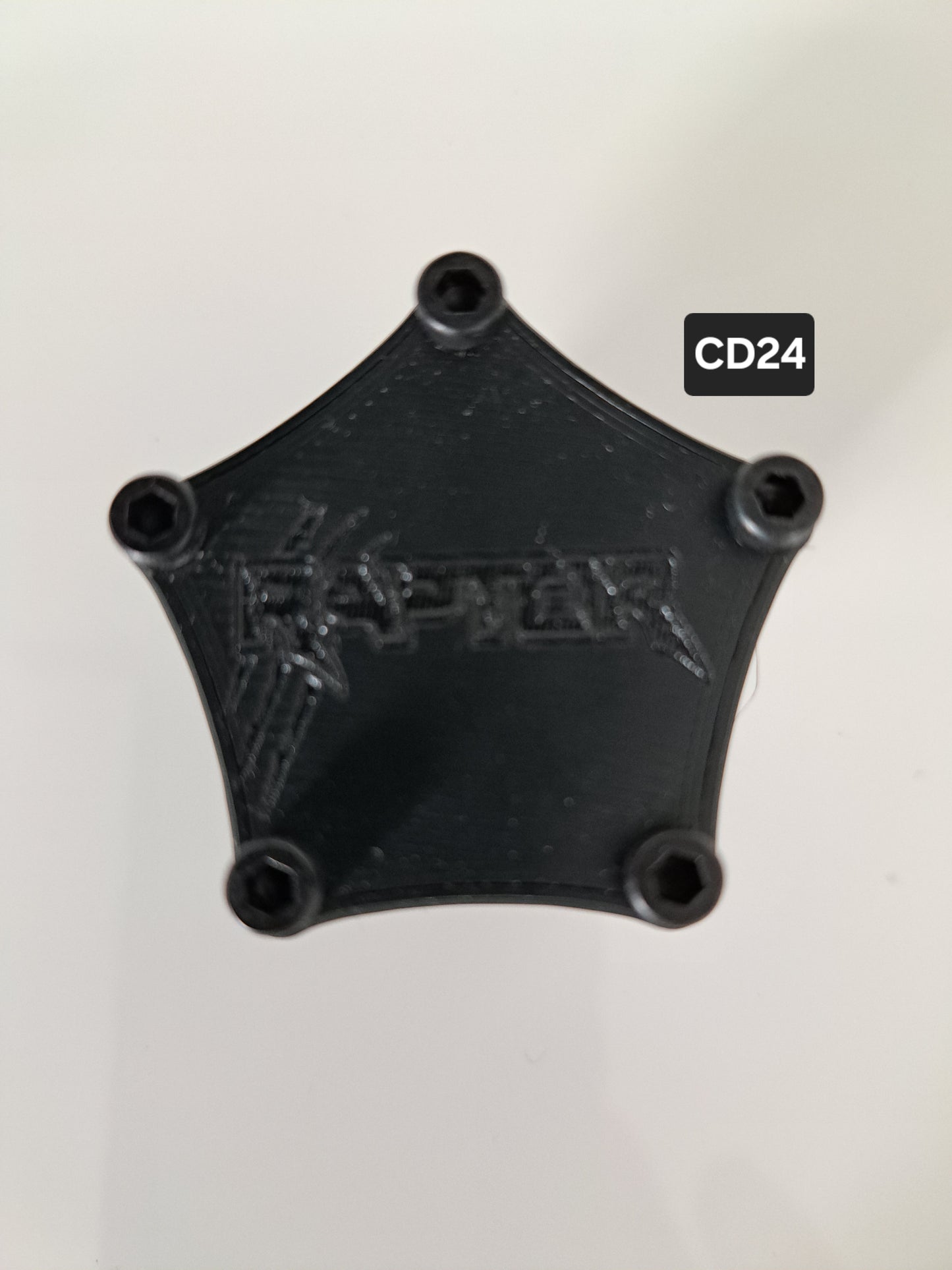 Customdeckel Pentagon Gravur Raptor