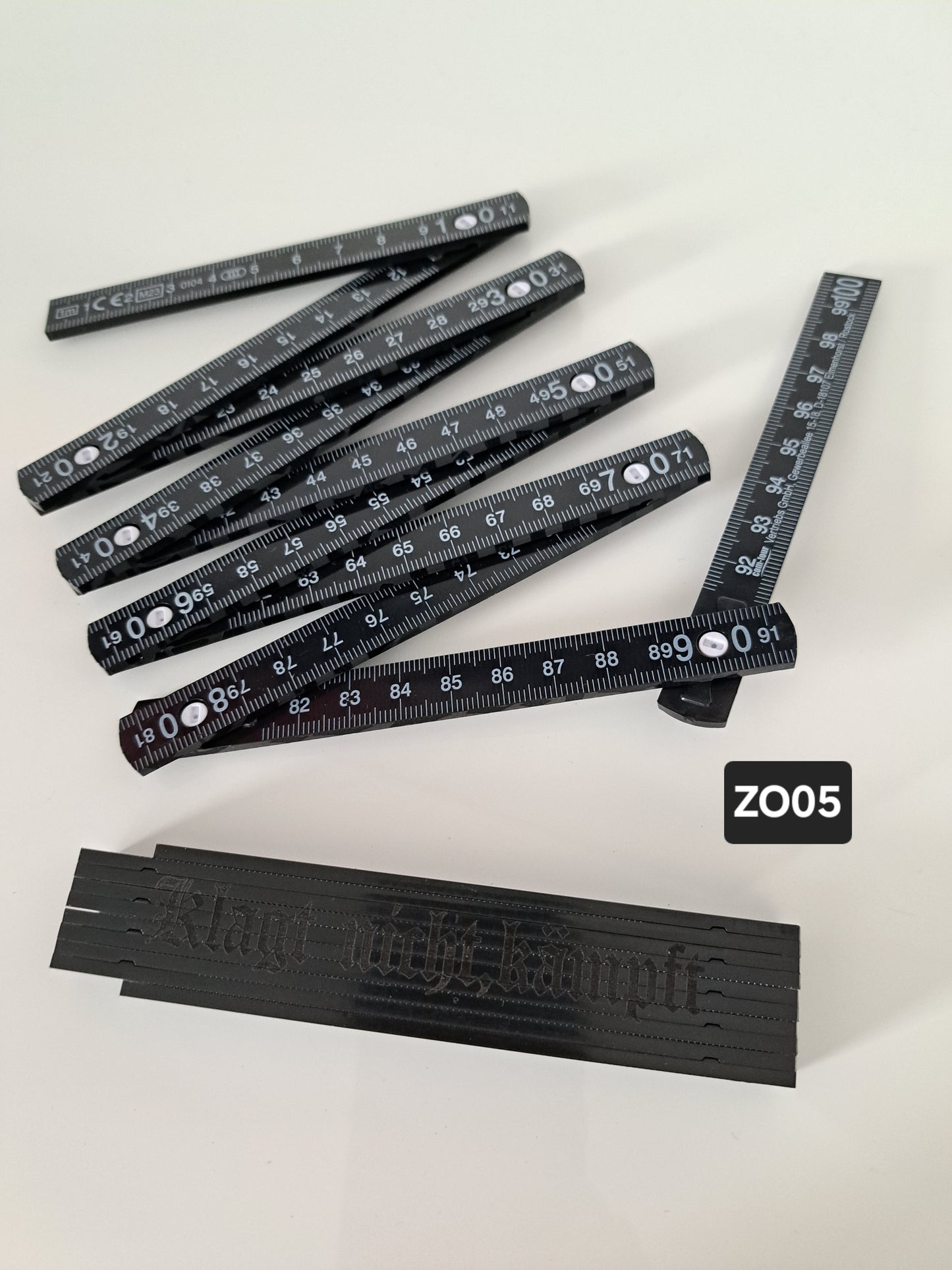 Zollstock dezente Gravur Klagt nicht,kämpft