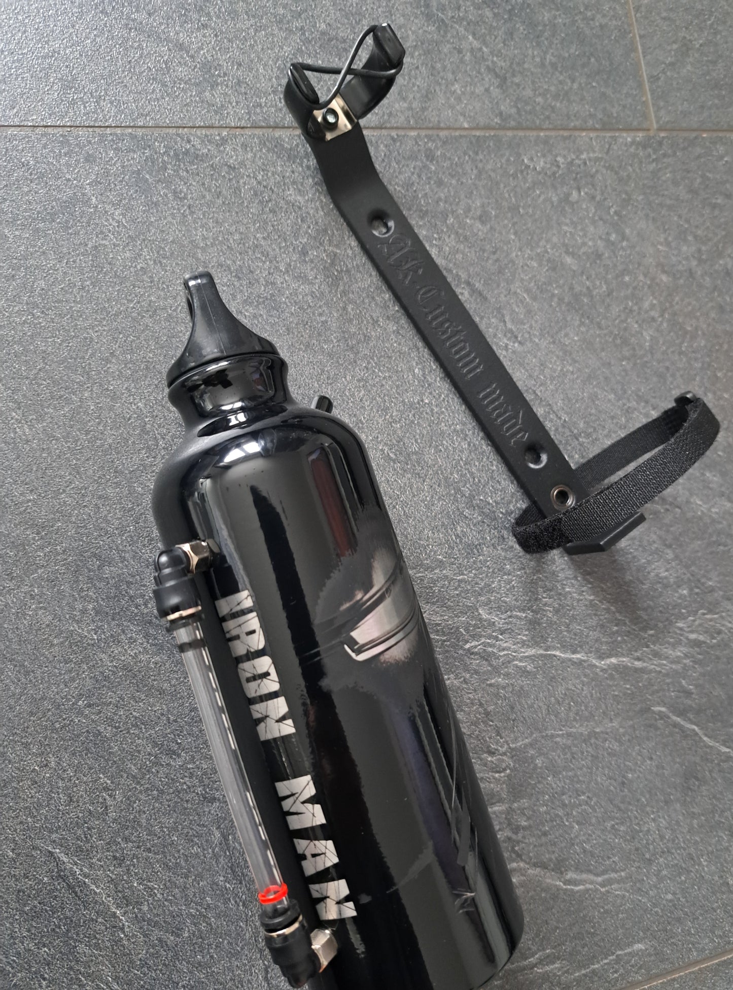 Ausgleichsbehälter Iron Man