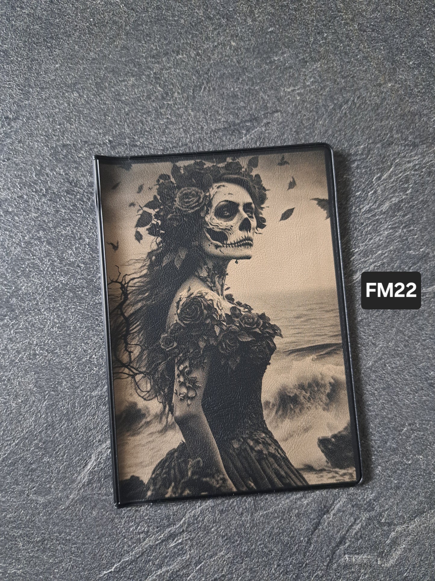 Fahrzeugscheinmappe Gravurdekor Rockabilly