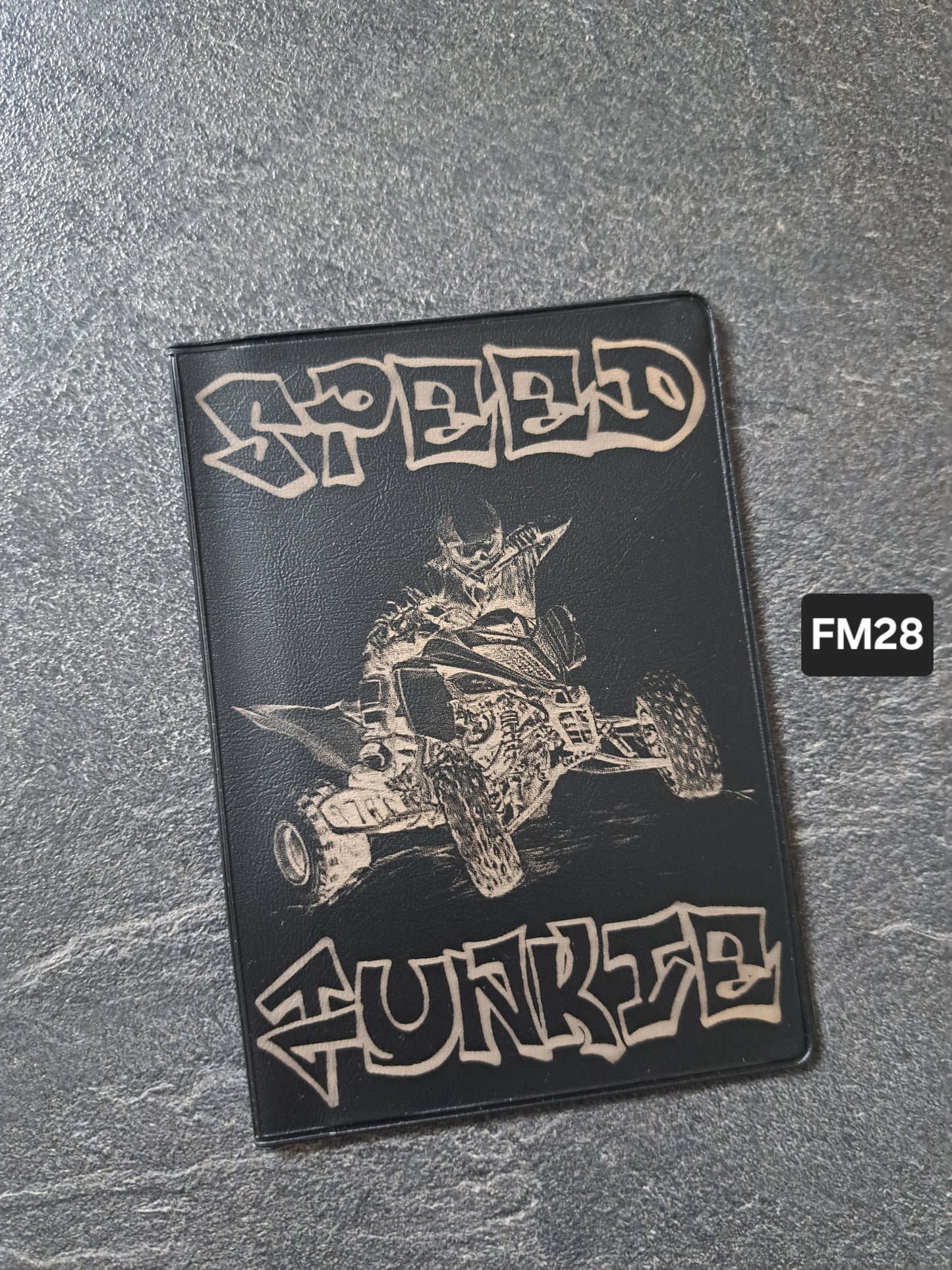 Fahrzeugscheinmappe Gravurdekor Speed Junkie