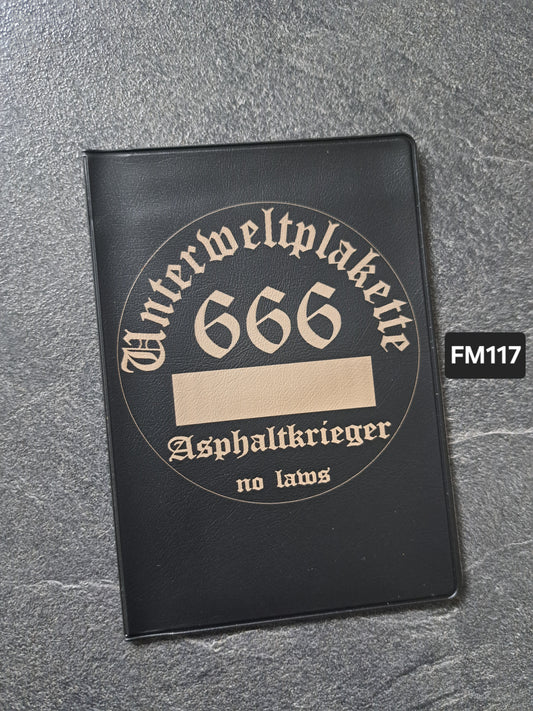 Fahrzeugscheinmappe Gravurdekor Unterweltplakette Asphaltkrieger