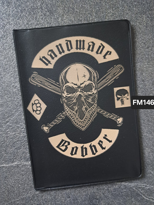 Fahrzeugscheinmappe Gravurdekor Handmade Bobber Totenkopf