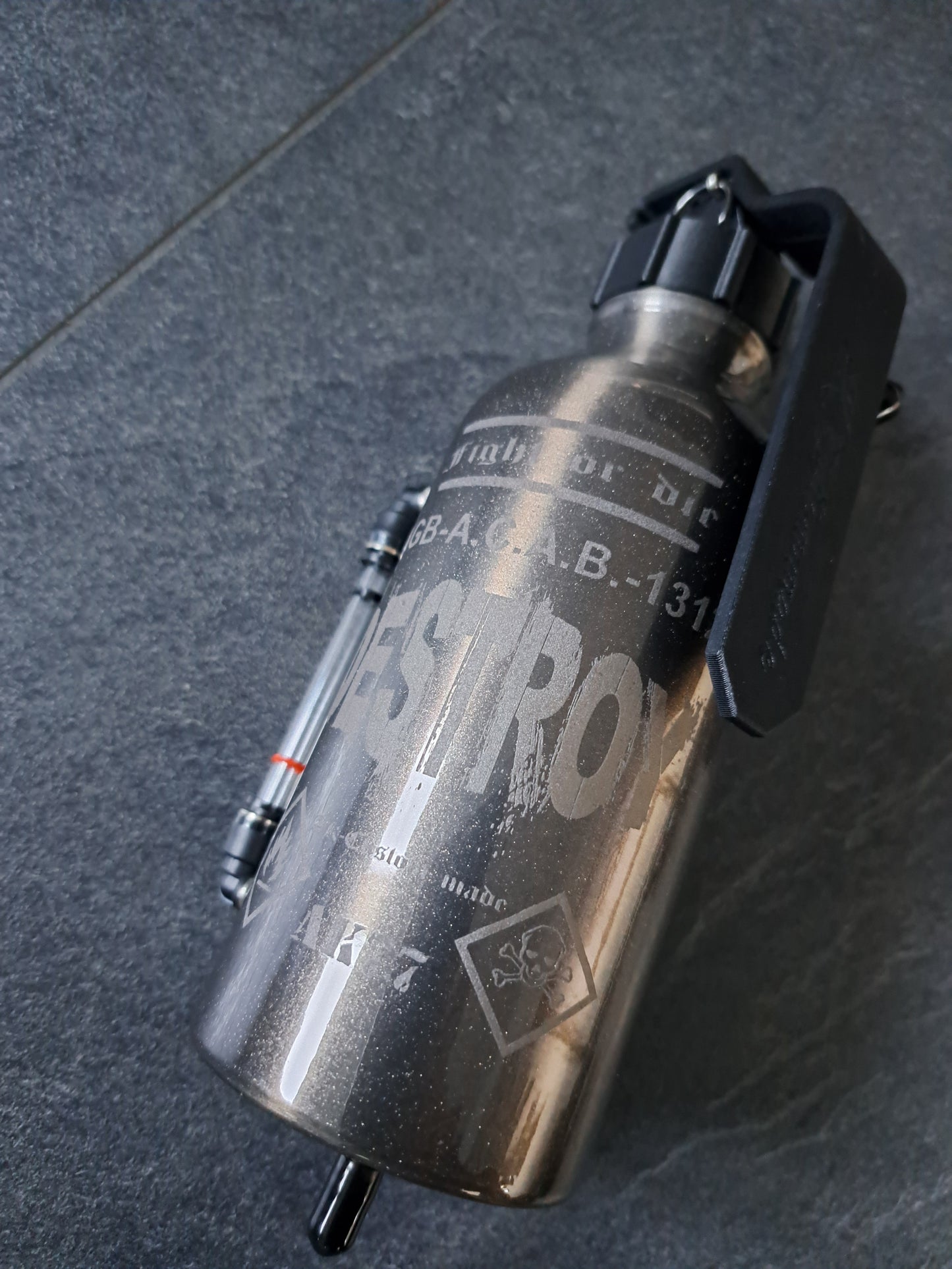 Ausgleichsbehälter Handgranate 400ml "DESTROY"