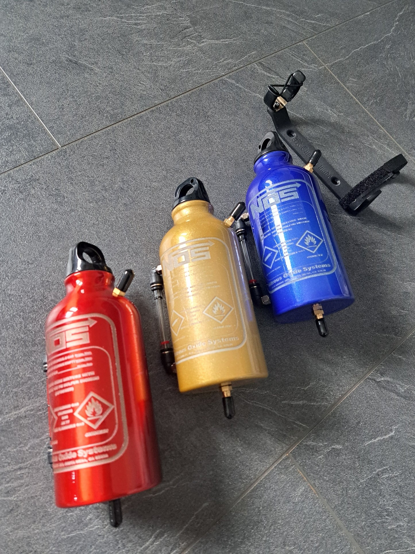 Ausgleichsbehälter NOS Gravuremblem