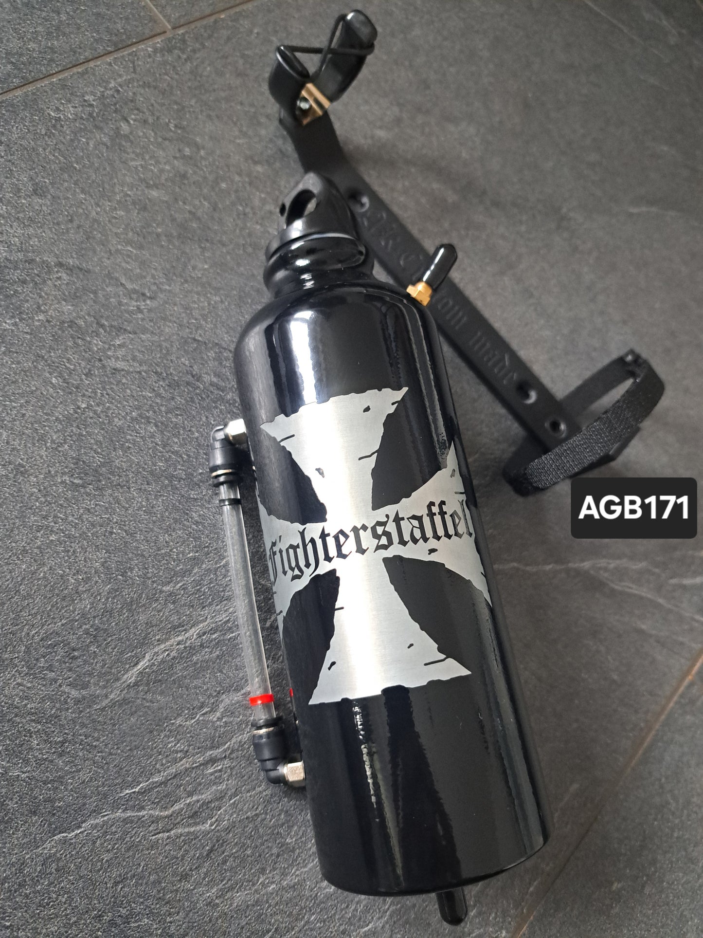 Ausgleichsbehälter Eisernes Kreuz Fighterstaffel