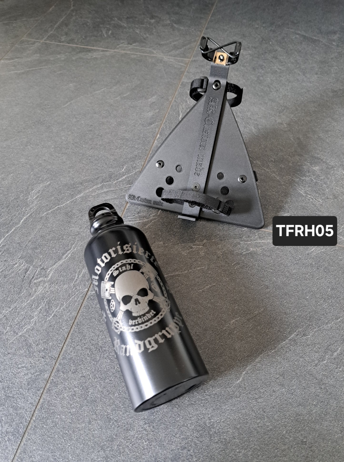 Suzuki Savage LS650 (Tank-)Flasche & Rahmenhalter Mot. Randgruppe