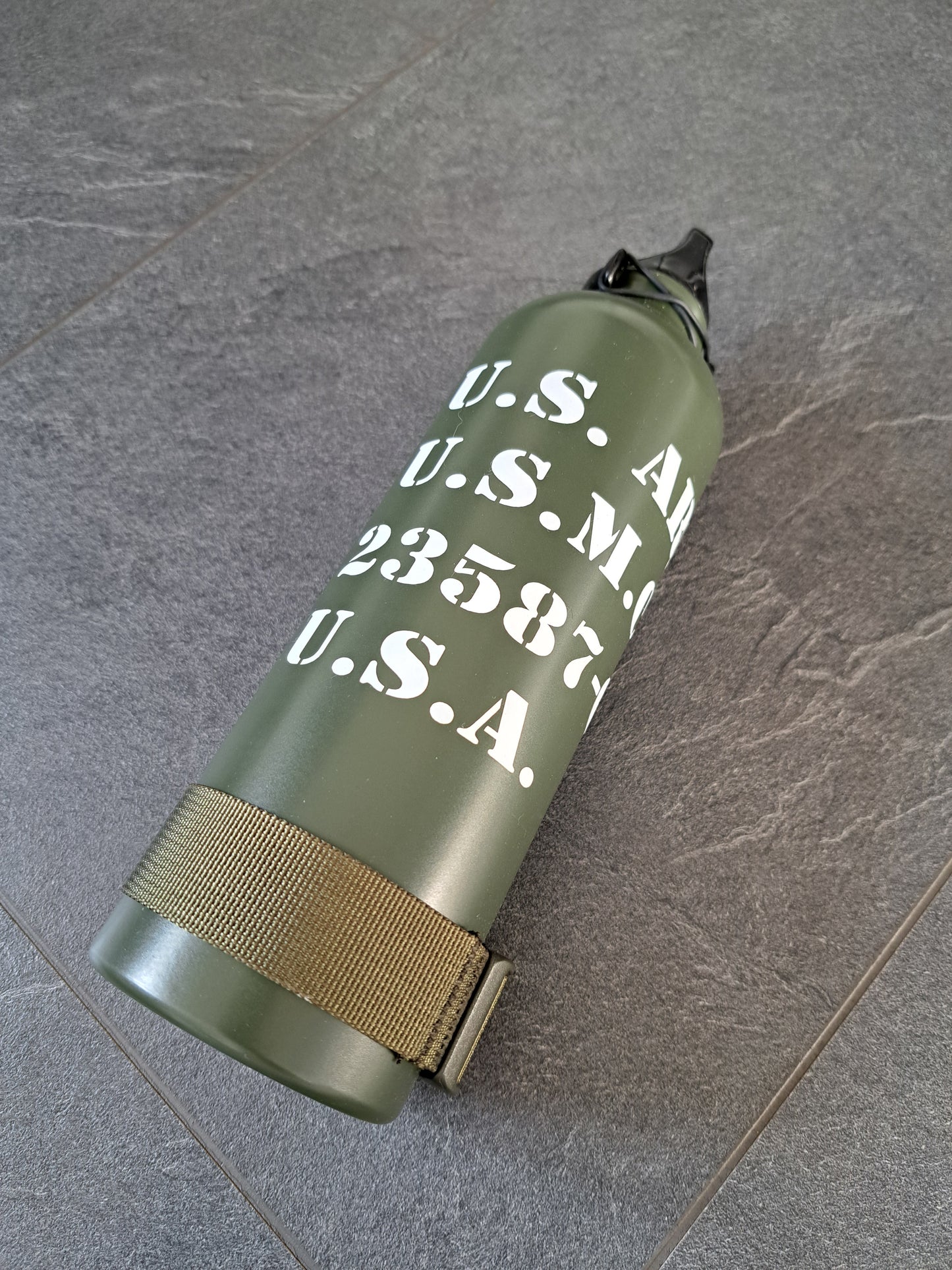 (Tank-) Flasche & Universalhalter 750ml U.S. Army