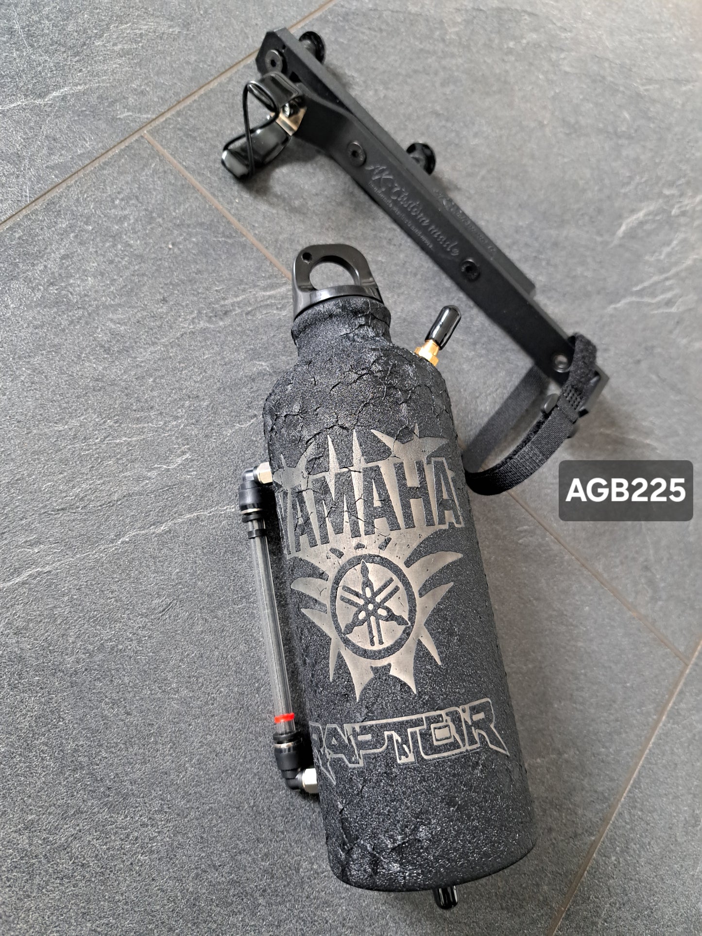 Ausgleichsbehälter Y. Raptor inkl. verst. Halter