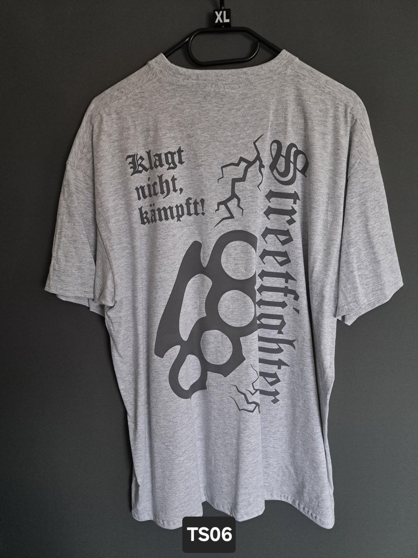 T-Shirt Streetfighter Schlagring Klagt nicht,kämpft!