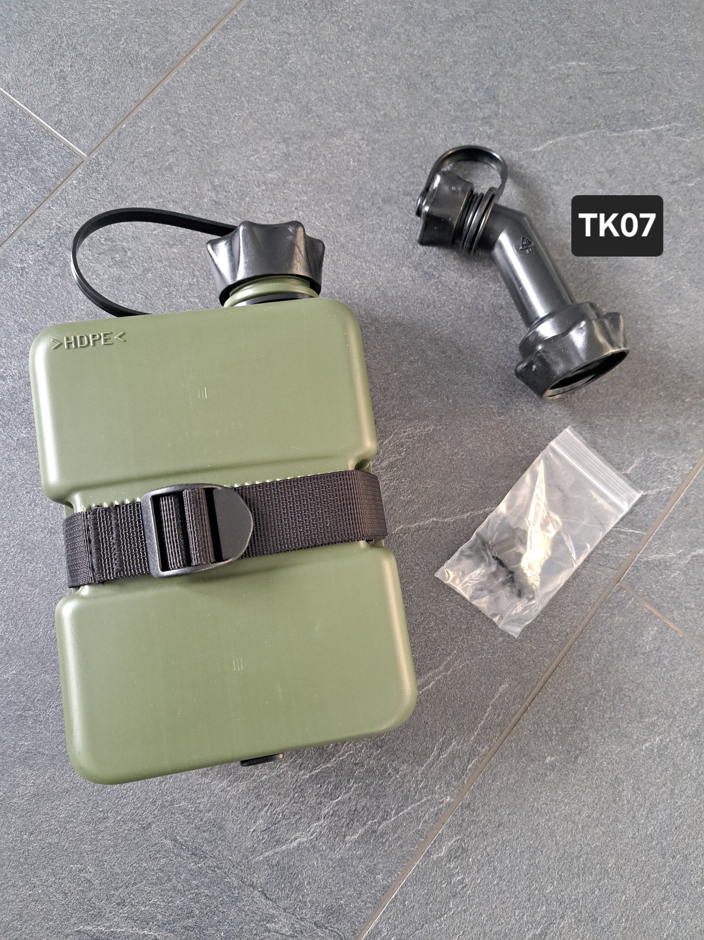 Tankkanister 1000ml (M) inkl. Universalhalter