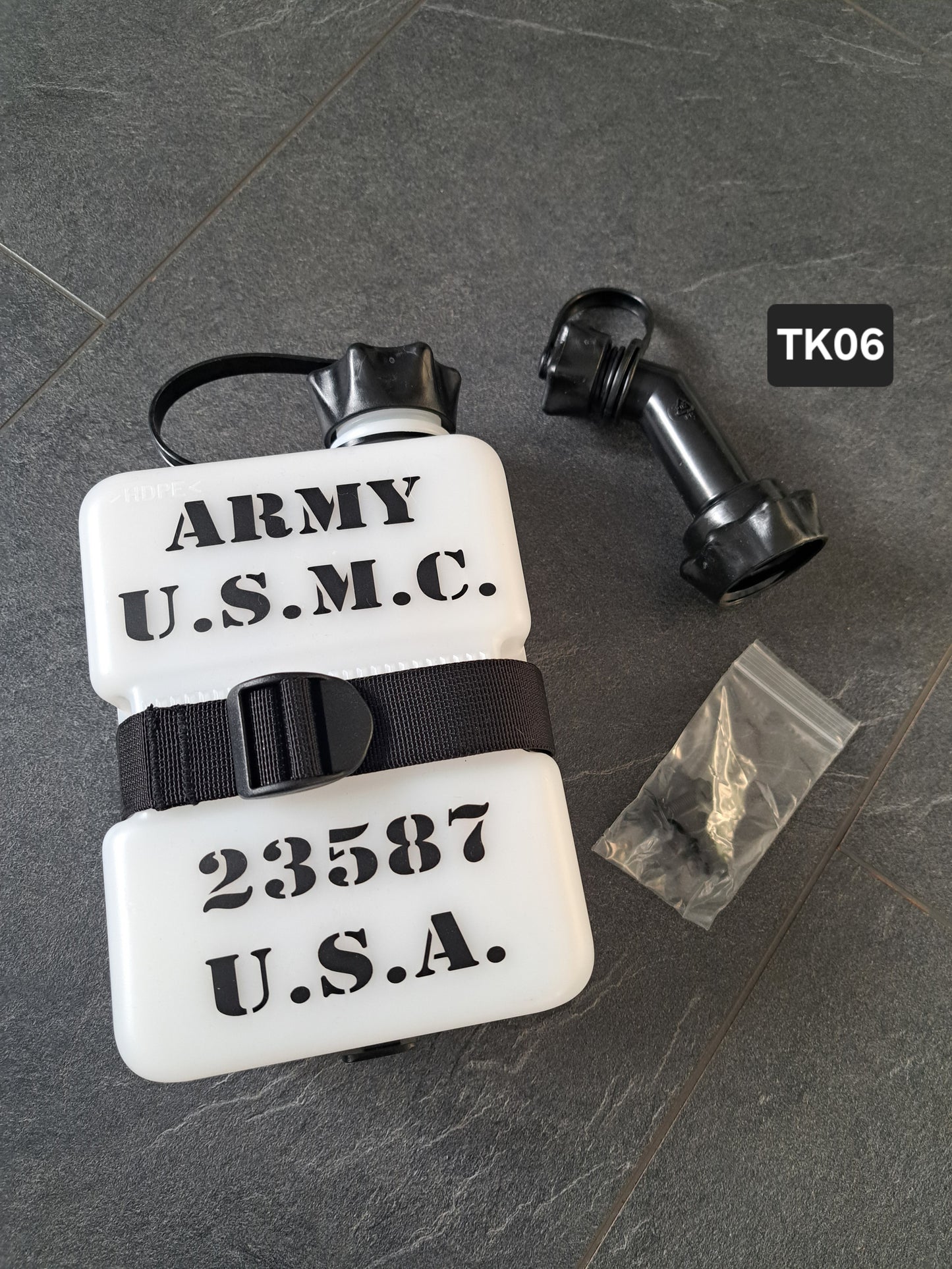 Tankkanister 1000ml (M) inkl. Universalhalter Dekor ARMY