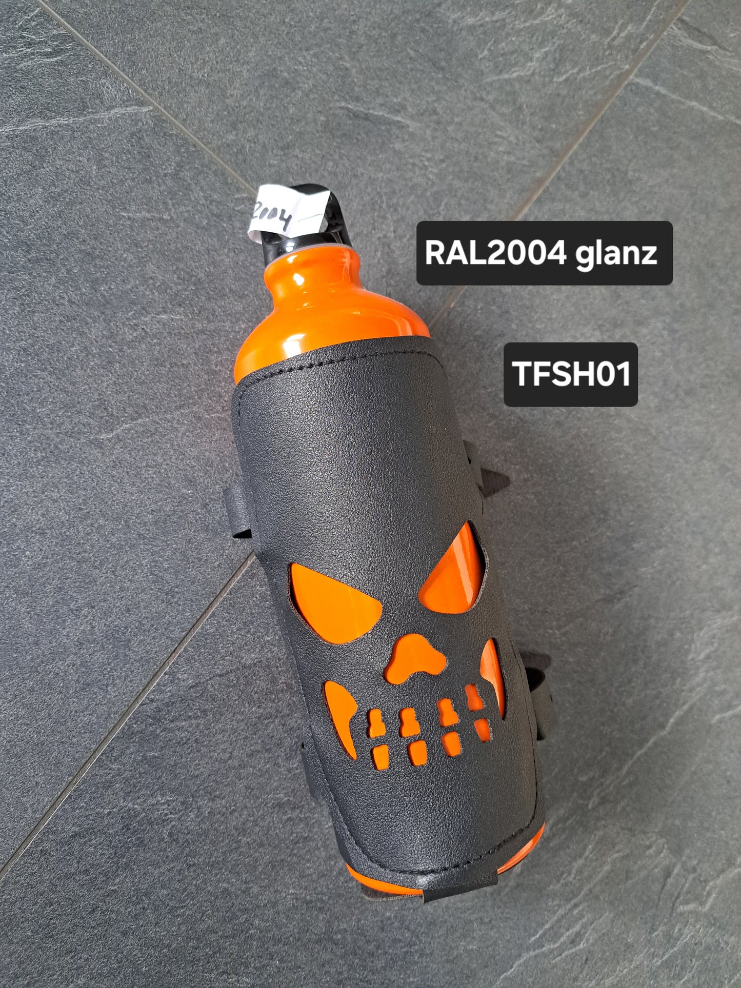 SKULL-Halter & (Tank-) Flasche