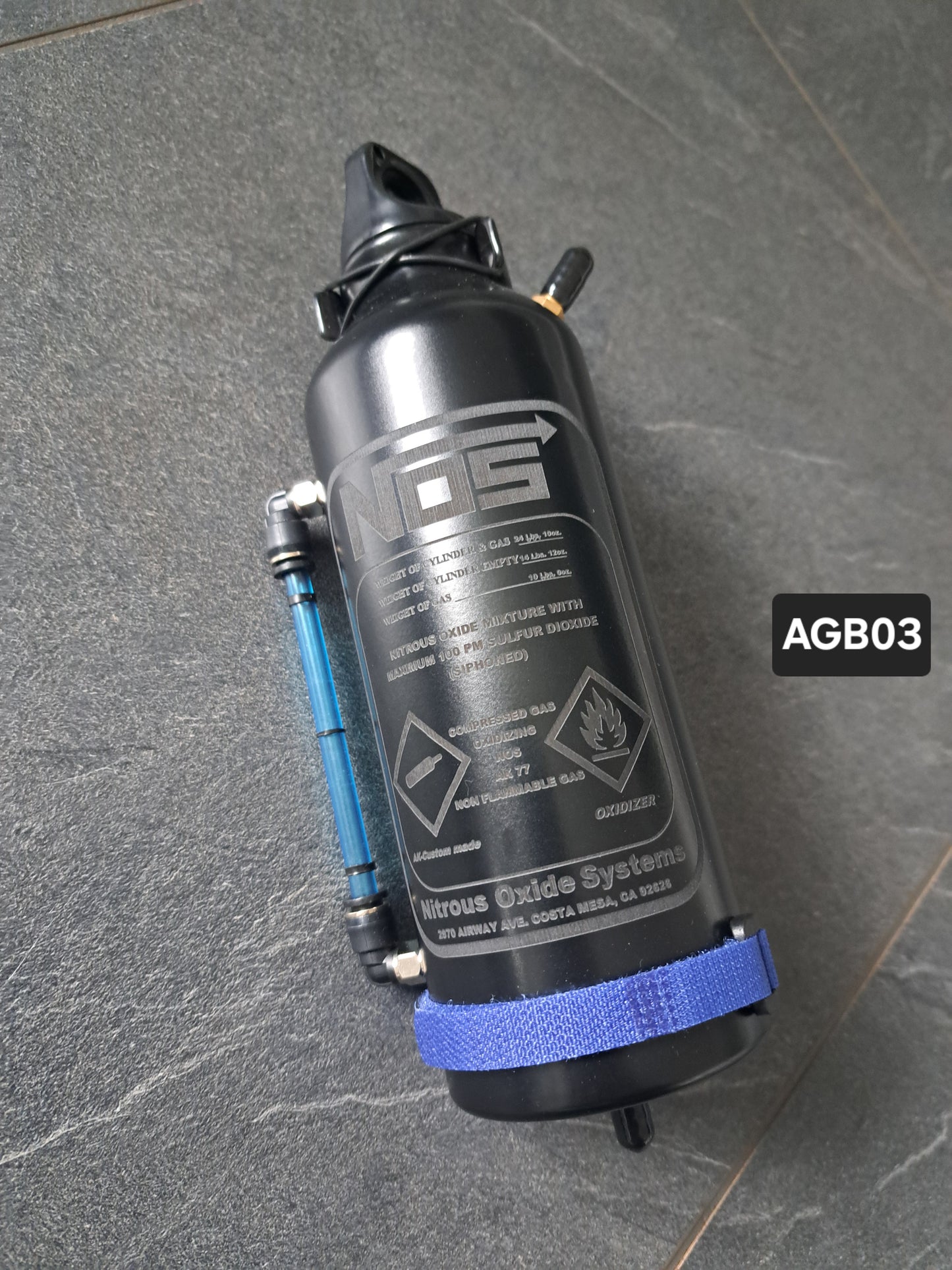 Ausgleichsbehälter "NOS-BLACK" Gravurdekor