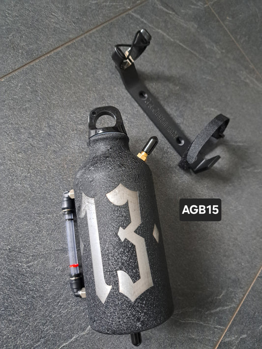 Ausgleichsbehälter *13*