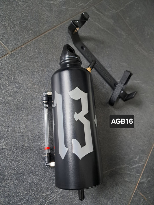 Ausgleichsbehälter *13*