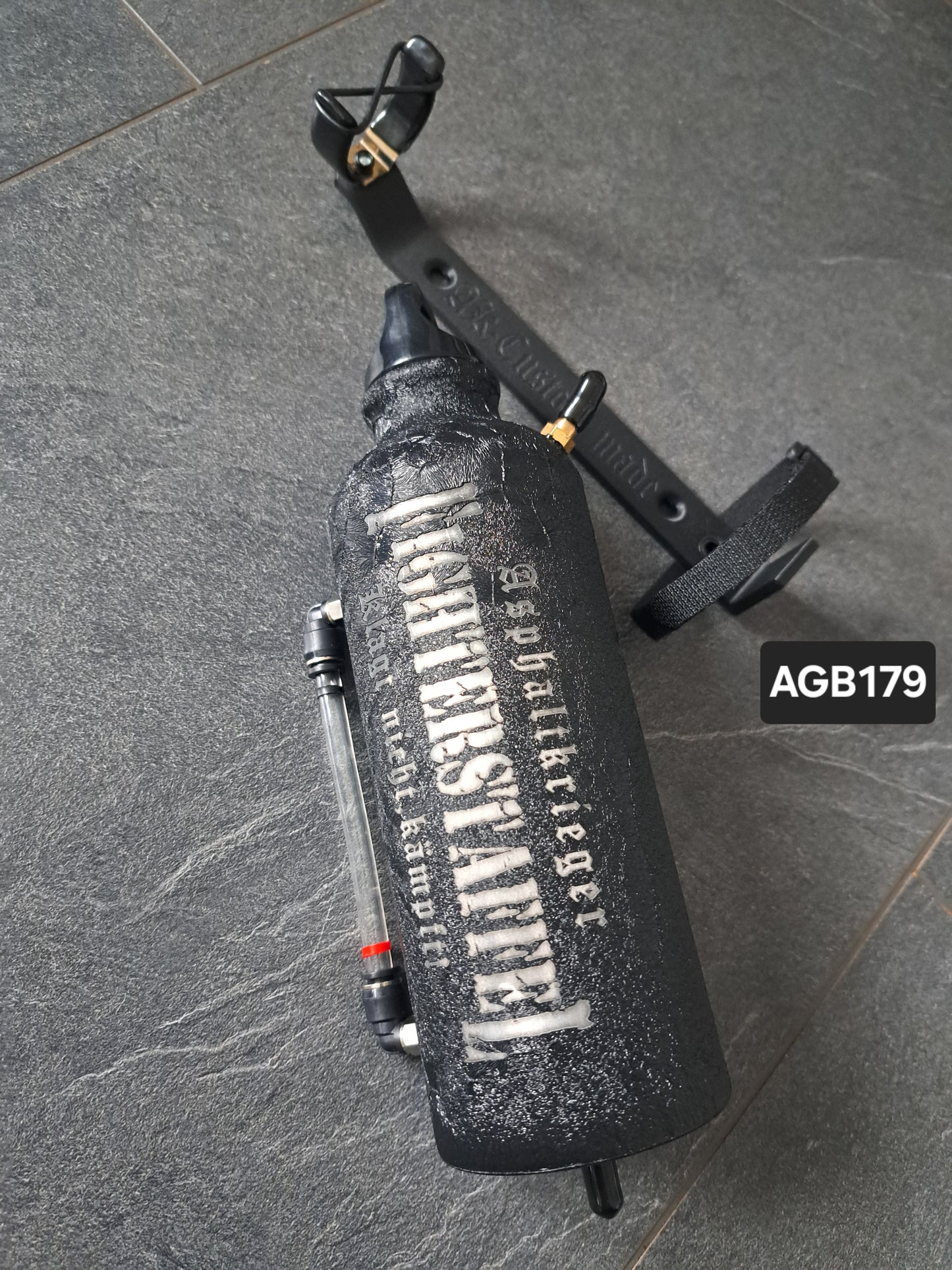 Ausgleichsbehälter Fighterstaffel