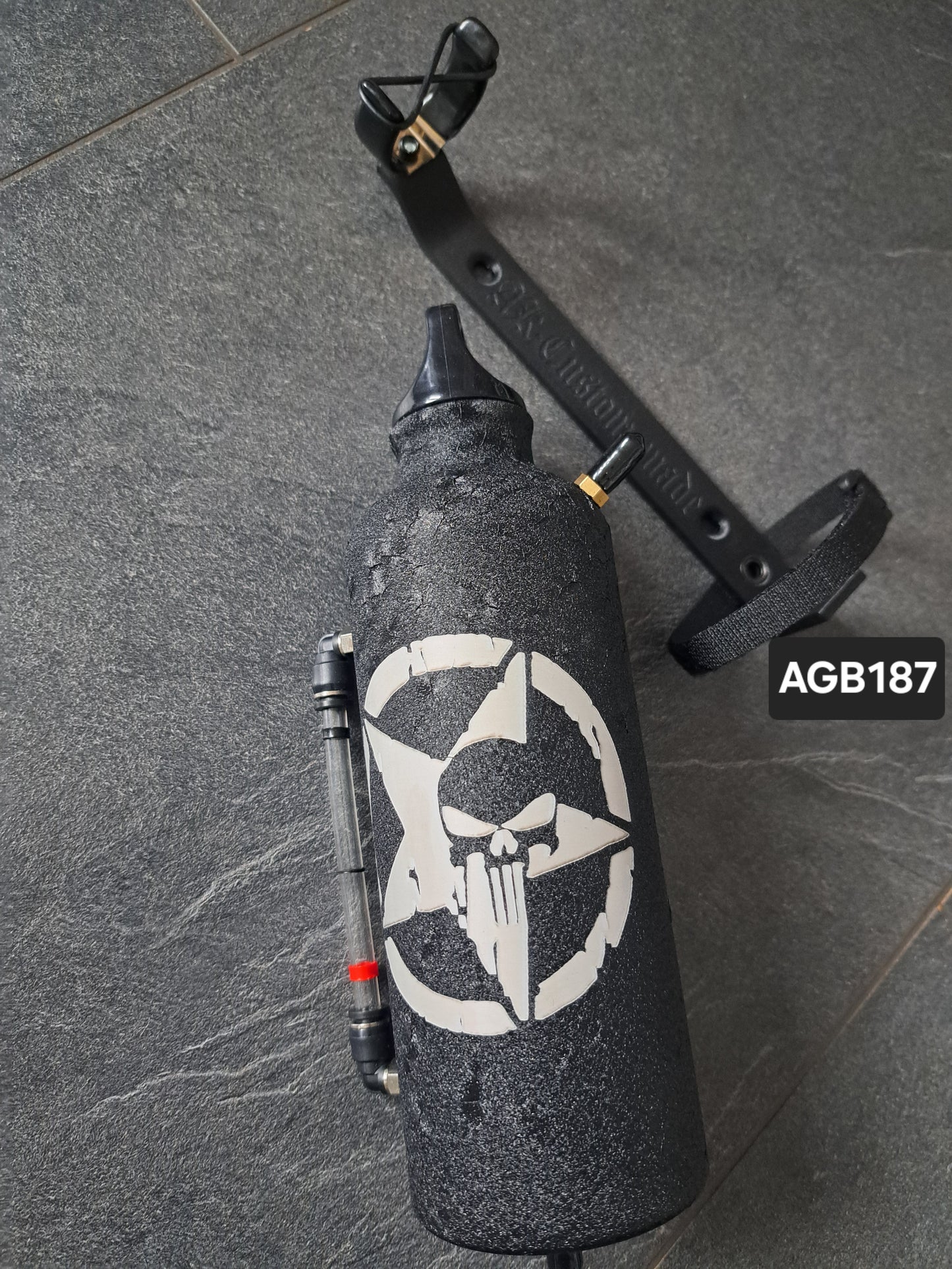 Ausgleichsbehälter Army-Stern Punisher