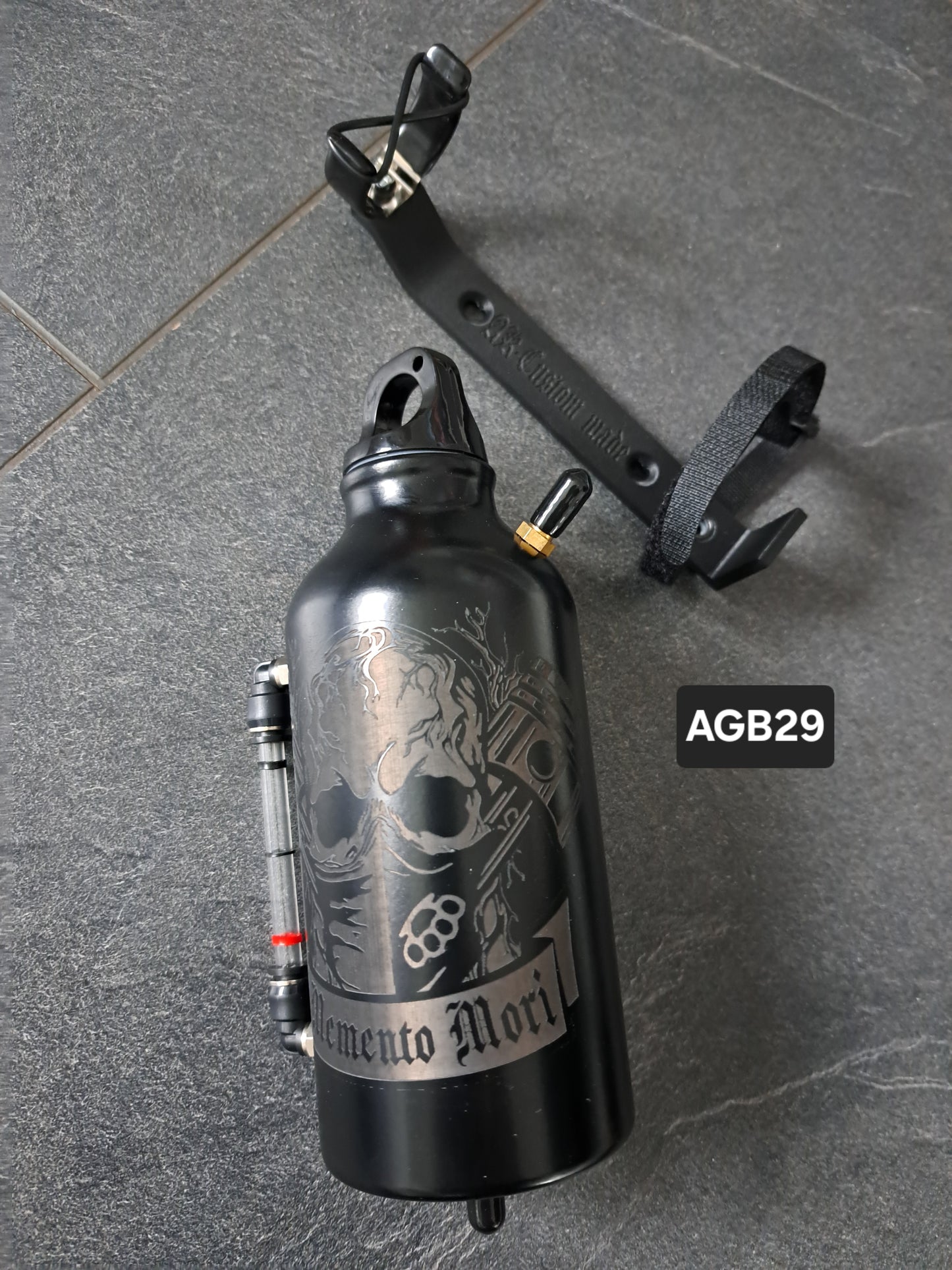 Ausgleichsbehälter Memento Mori