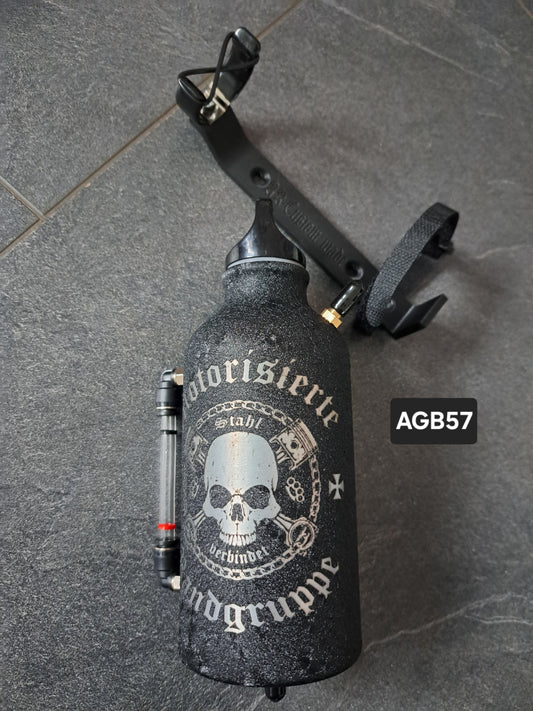 Ausgleichsbehälter Motor. Randgruppe