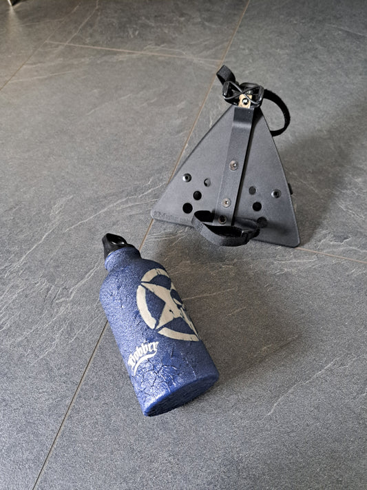 Suzuki Savage LS650 (Tank-)Flasche & Rahmenhalter Army-Stern Punisher