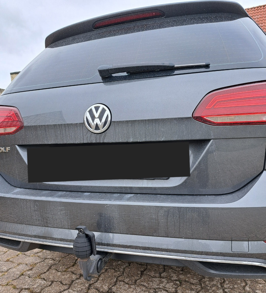 AHK Abdeckung Granate schwarz