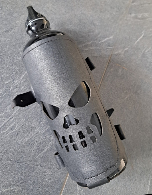 SKULL-Halter & (Tank-) Flasche