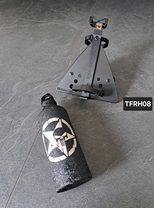 Suzuki Savage LS650 (Tank-)Flasche & Rahmenhalter Army-Stern Punisher