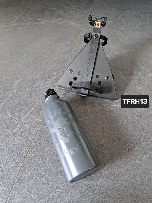 Suzuki Savage LS650 (Tank-)Flasche & Rahmenhalter Totenkopf Bobber