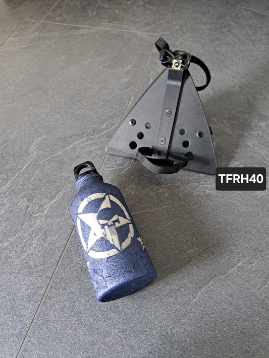 Suzuki Savage LS650 (Tank-)Flasche & Rahmenhalter Army-Stern Punisher