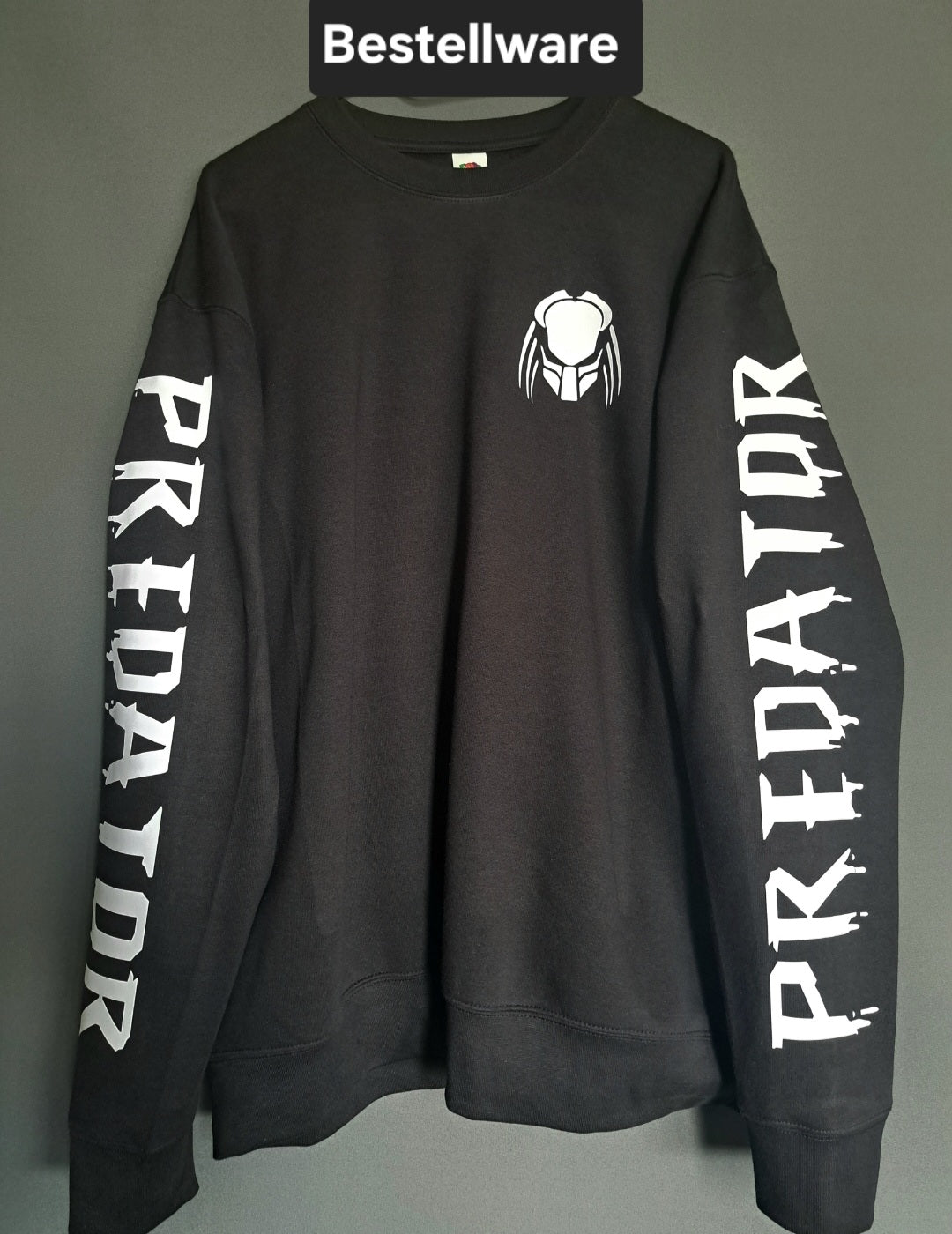 Pullover Predator blutig (Bestellware)